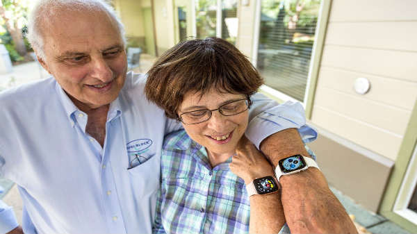 மற்றொருவரையும் காப்பறியது: 