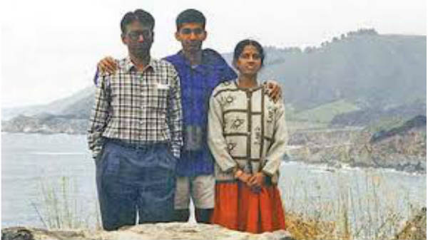 தரையில் படுத்து உறங்குவார்: 