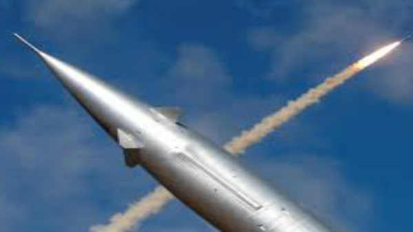 15 போர் ஆயுதங்கள்