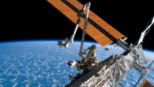 4.விண்வெளி சூரியசக்தி மின்நிலையம்