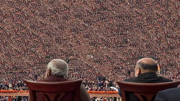 மீம்ஸ் & போட்டோஷாப் இல் கலக்கும் நெட்டிசன்ஸ்கள் 