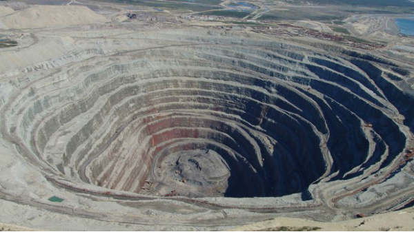 அமெரிக்க அரசை எச்சரித்த டெஸ்லா! ஷாக் காரணம்...