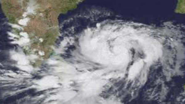 மக்களுக்கு பாதுகாப்பு: 