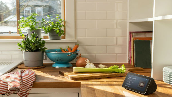 கேமரா மற்றும் இணைப்பு ஆதரவுகள்: