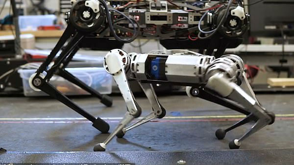 ஆபத்தான இராணுவ சிப்பாய் ரோபோட்கள் 