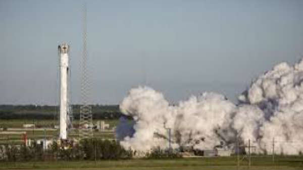 விண்கலன் வெடித்து சிதறியது: 