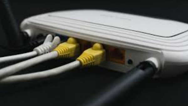 உலகோம், மின்காந்த அலை: