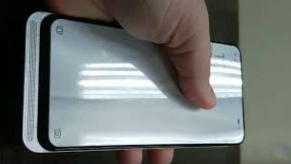 செல்பி கேமரா: 