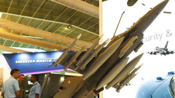 புதிய போர் விமானம் வடிவமைப்பு: 