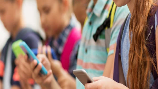 செல்போன் பயன்பாடு : 