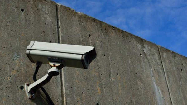 45 கிமீ தொலைவில்