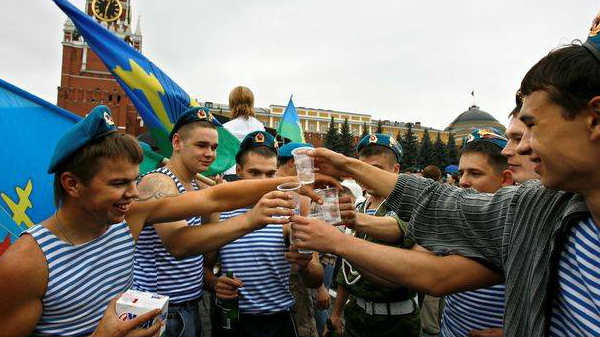 10)கடந்த 20 ஆண்டுகளில் 50%குறைந்த வோட்கா நுகர்வு