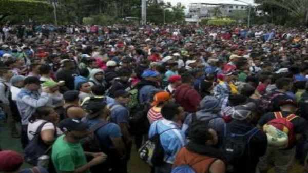 உயிரை பணயம் வைத்த மக்கள்:  