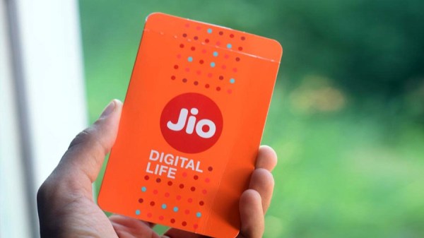 அளவில்லா வாய்ஸ் கால்கள்: