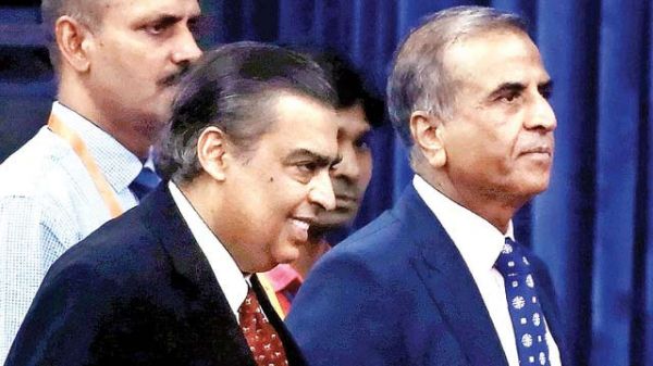 5. எம்பிஏ படிப்பை பாதியில் விட்டவர்: