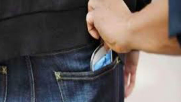 9. போன் திருட்டு