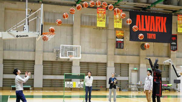 பந்து எறிவதற்கான நிமிடங்கள்.!