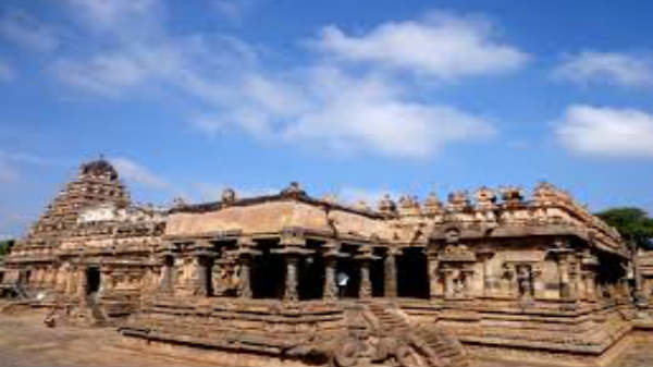 கோயிலின் மண்டபங்கள்: 