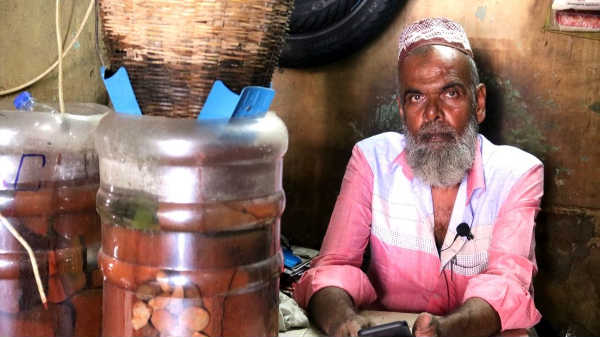   ஒரு தண்ணீர் கேன் கொண்ட ஏசி  ரூ.2,500