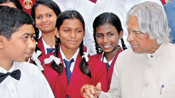 மாணவர்களுடன் கலாம் செய்தது என்ன தெரியுமா?