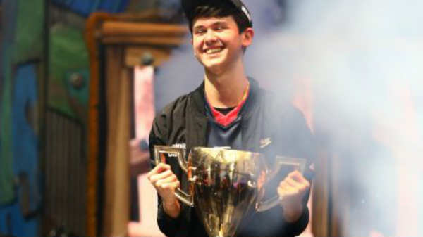 வீடியோ கேம் விளையாட்டில் 20கோடி ரூபாய் வென்ற சிறுவன்: என்ன கேம்?