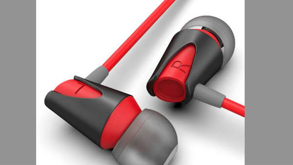  இயர்போனின் உண்மை விலை