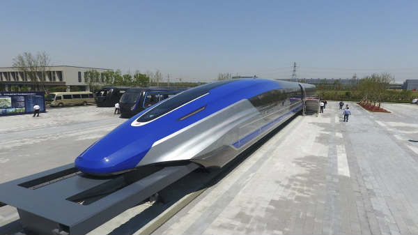 விமானத்தில் பறப்பதற்கு மாறாக...