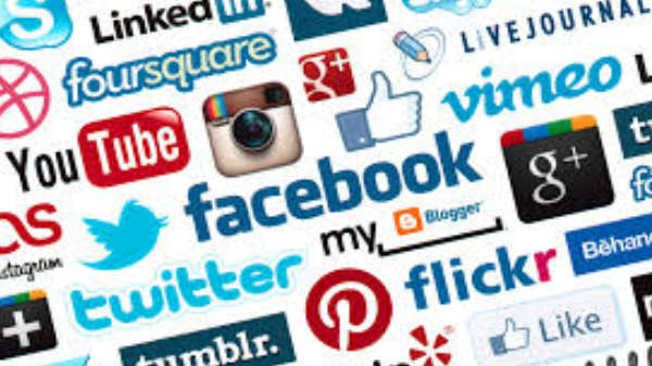  சமூக வலைதளங்களில்..