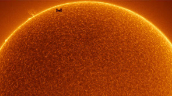 சூரியனுக்குத் திருஷ்டி 