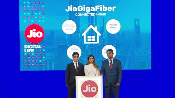  முதலிடத்தை பறிகொடுத்தது: 