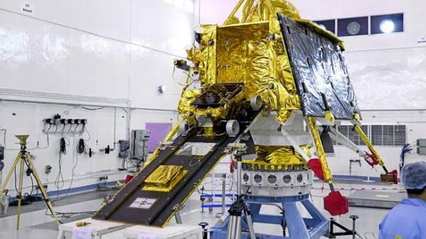 3850 கிலோ எடையுள்ள விண்கலன்: 