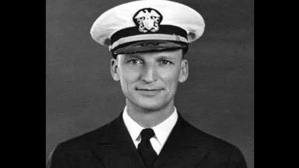  கப்பலின் கேப்டன் 