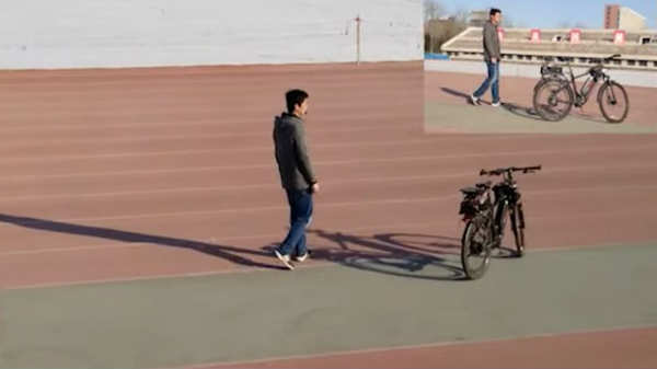 சிங்ஹுவா பல்கலைக்கழகத்தைச் சேர்ந்த விஞ்ஞானிகள்