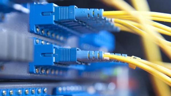 300 எம்பிபிஎஸ் வேகம்: