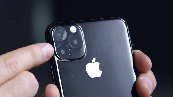  ஒஎல்இடி டிஸ்பிளே வடிவமைப்புடன் களமிறங்கும் ஐபோன் 11