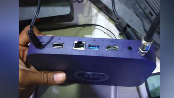 புதிய செட் டாப் பாக்சில் உள்ள போர்ட்கள்