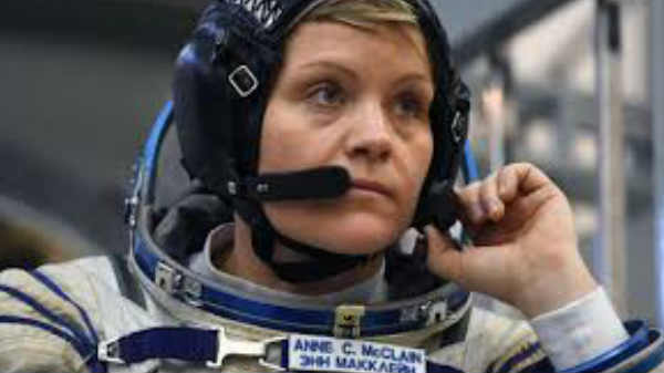 நாசா விசாரணை: விண்வெளியில் இருந்து குற்றம் செய்த பெண்.!