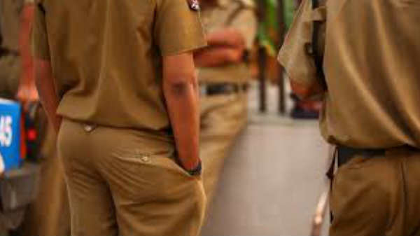 காவலதுறையினர் விசாரணை நடத்தினர்