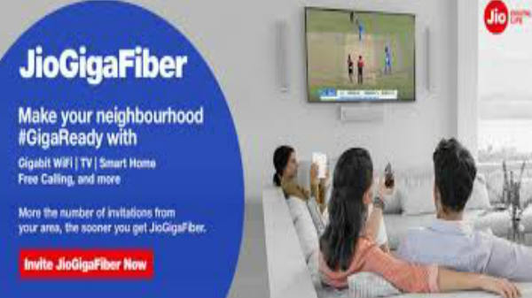 முதல் நாள் முதல் நிகழ்ச்சி: 