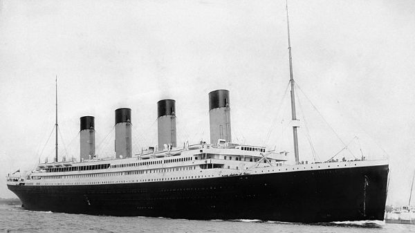 1912 ஆம் ஆண்டு முதல் பயணத்தைத் துவங்கிய டைட்டானிக் 