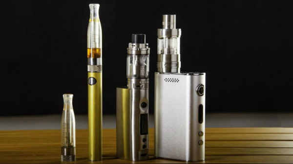  சாதரன சிகரெட்டை போலவே 