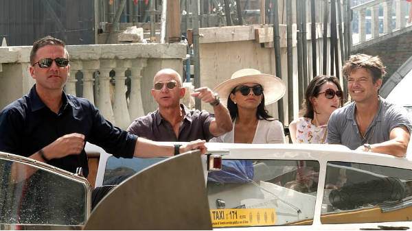 ஆடையில் வசீகரிப்பு 