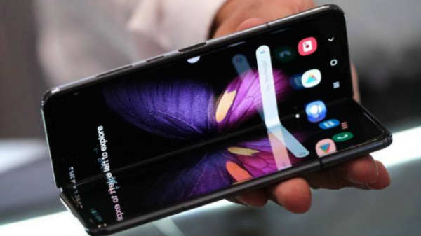 பேட்டரி மற்றும் இணைப்பு ஆதரவுகள்