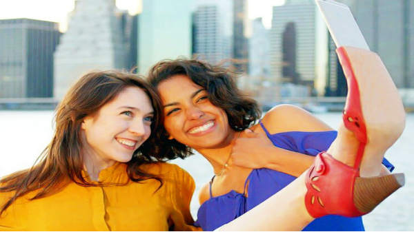 8.செல்பீ போட்டோ காலணி