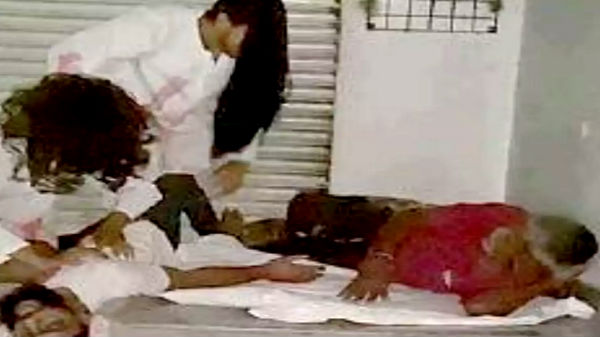பொதுமக்களை பீதி அடையச் செய்த யூடியூபர்கள்