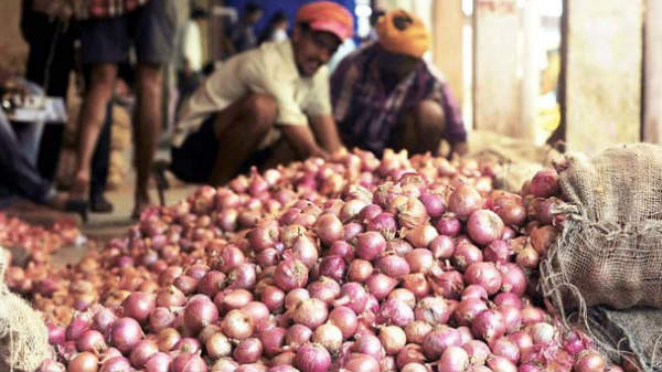 மொபைல்போன் வாங்கினால் 1கிலோ வெங்காயம் இலவசம்.! மொபைல்போன் வாங்கினால் 1கிலோ வெங்காயம் இலவசம்.!