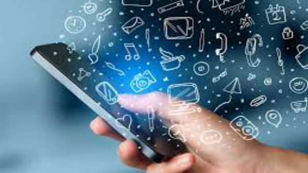 இந்தியர்களை அடித்துக்கொள்ளே ஆளே இல்லை