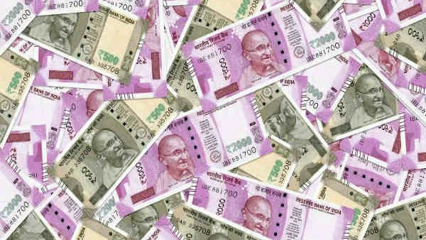 ரூ. 100 வாங்கிக்கிட்டு ஏதாவது ஒரு பெண்ணின் போட்டோவை அனுப்பிவேன்