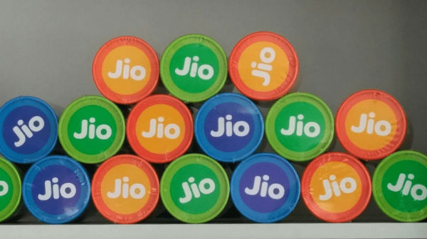 Jio Haptik என்ற தொழில்நுட்பம்