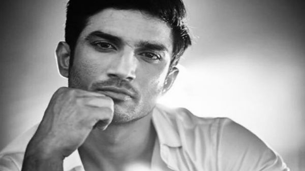 பாலிவுட் நடிகை ரியா சக்ரபர்த்தி